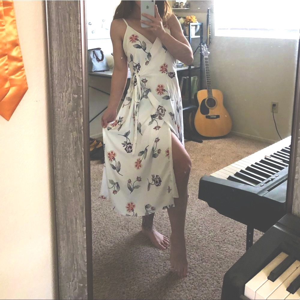 Beautiful Wrap floral Dress